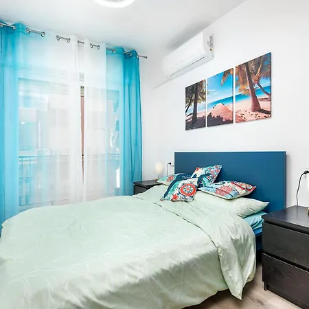 Апартаменты Marinasunbeach Valencia 12b Торевьиа